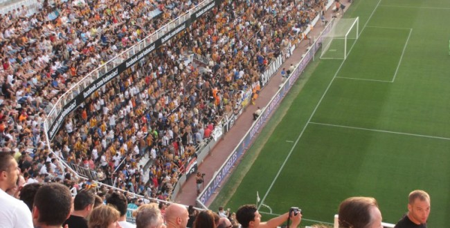 Mestalla（メスタージャ）でサッカー観戦。