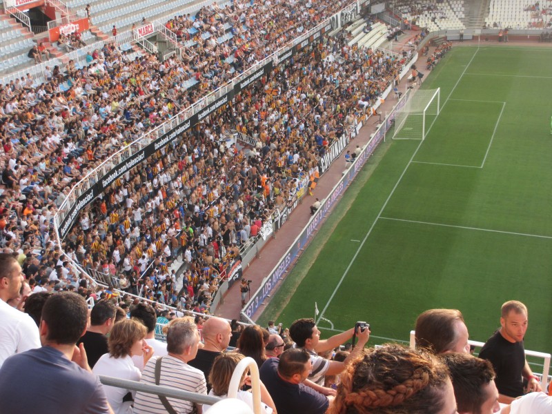Mestalla（メスタージャ）でサッカー観戦。
